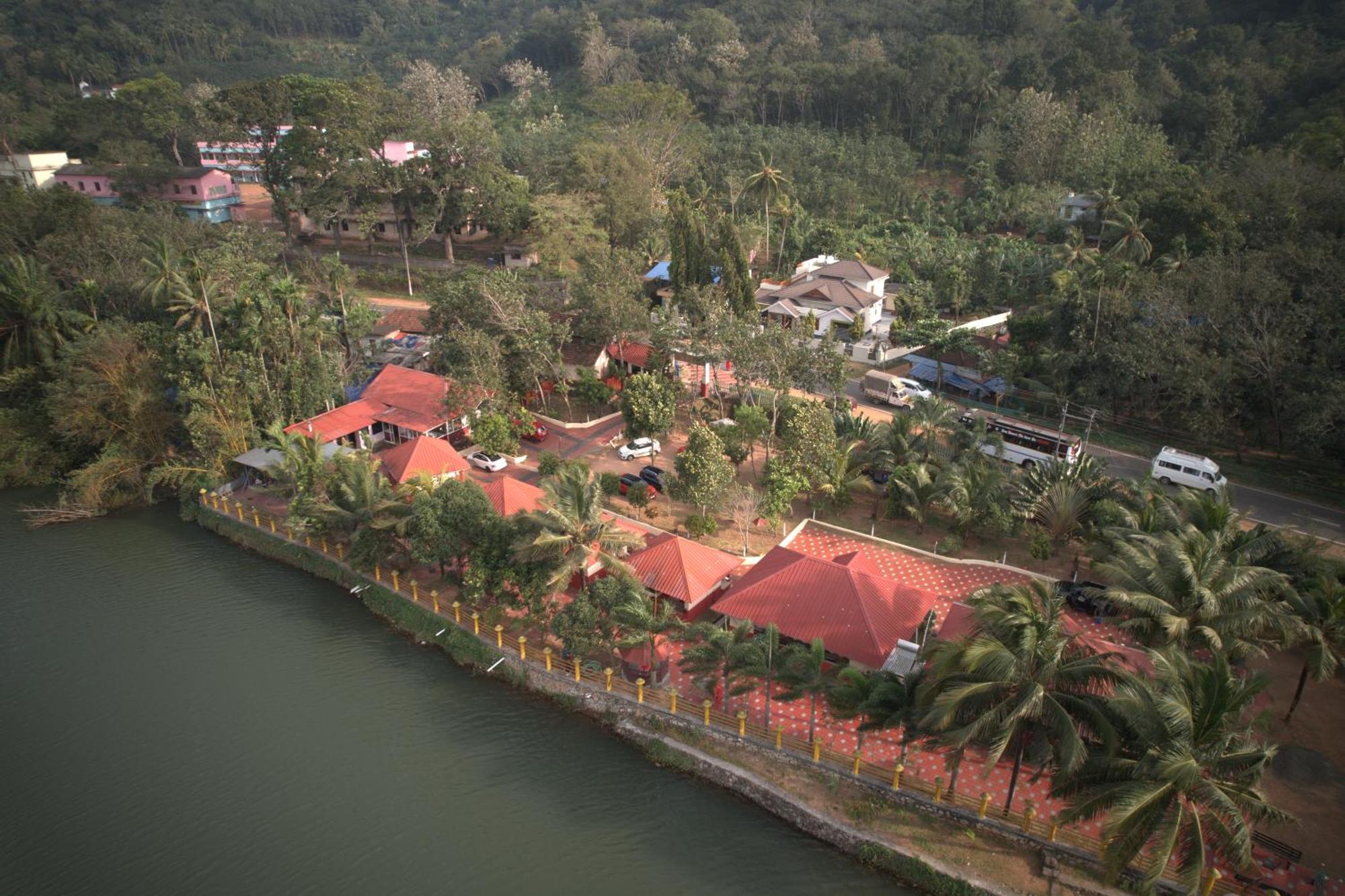 Kandamath Heritage Resort Kolattupuzha Dış mekan fotoğraf